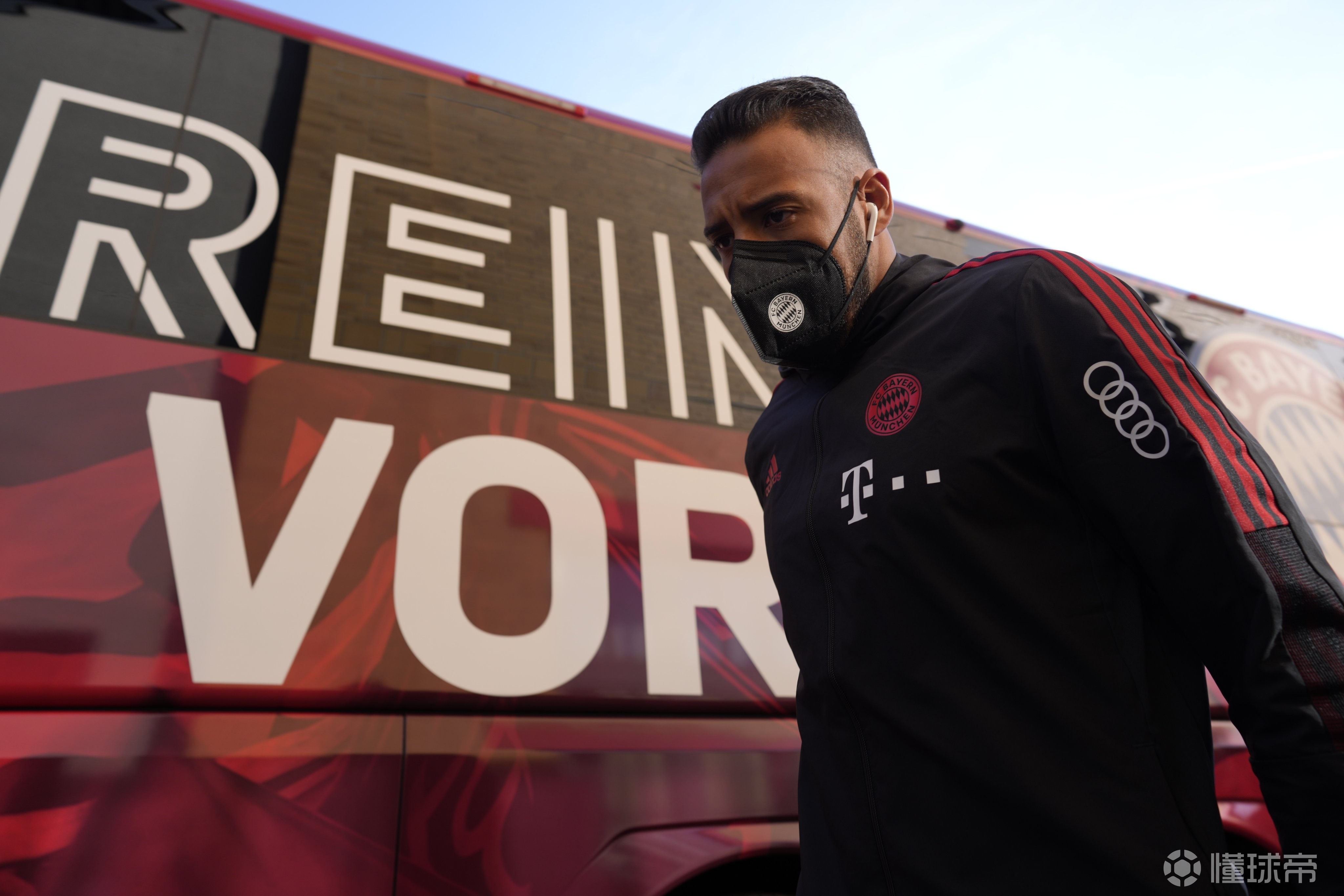 球速官网转会期多伦多猛龙调整名单以备德甲，状态回暖环节打磨，底气十足，临场指挥获称赞的简单介绍