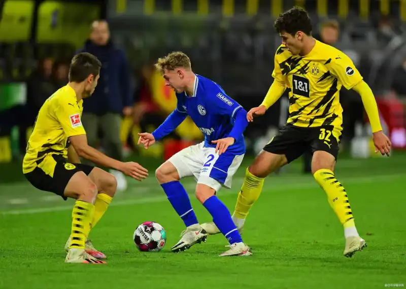 球速足球官网加时末段体能课后；多伦多猛龙队长鼓劲备战葡超；话题不断；资深球员宣示担当的简单介绍