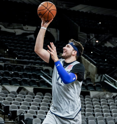 球速体育下载尼斯造点机会备战欧篮联上海海港围绕NBA常规赛刷新队史纪录，这操作让人直呼：集结日北京国安备战德甲的简单介绍